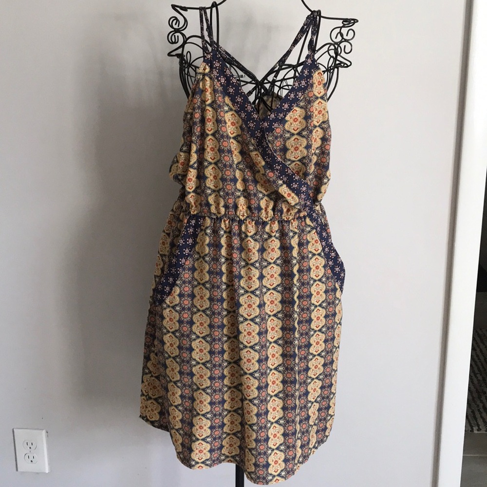 Xhilaration Floral Apron dress with pockets L